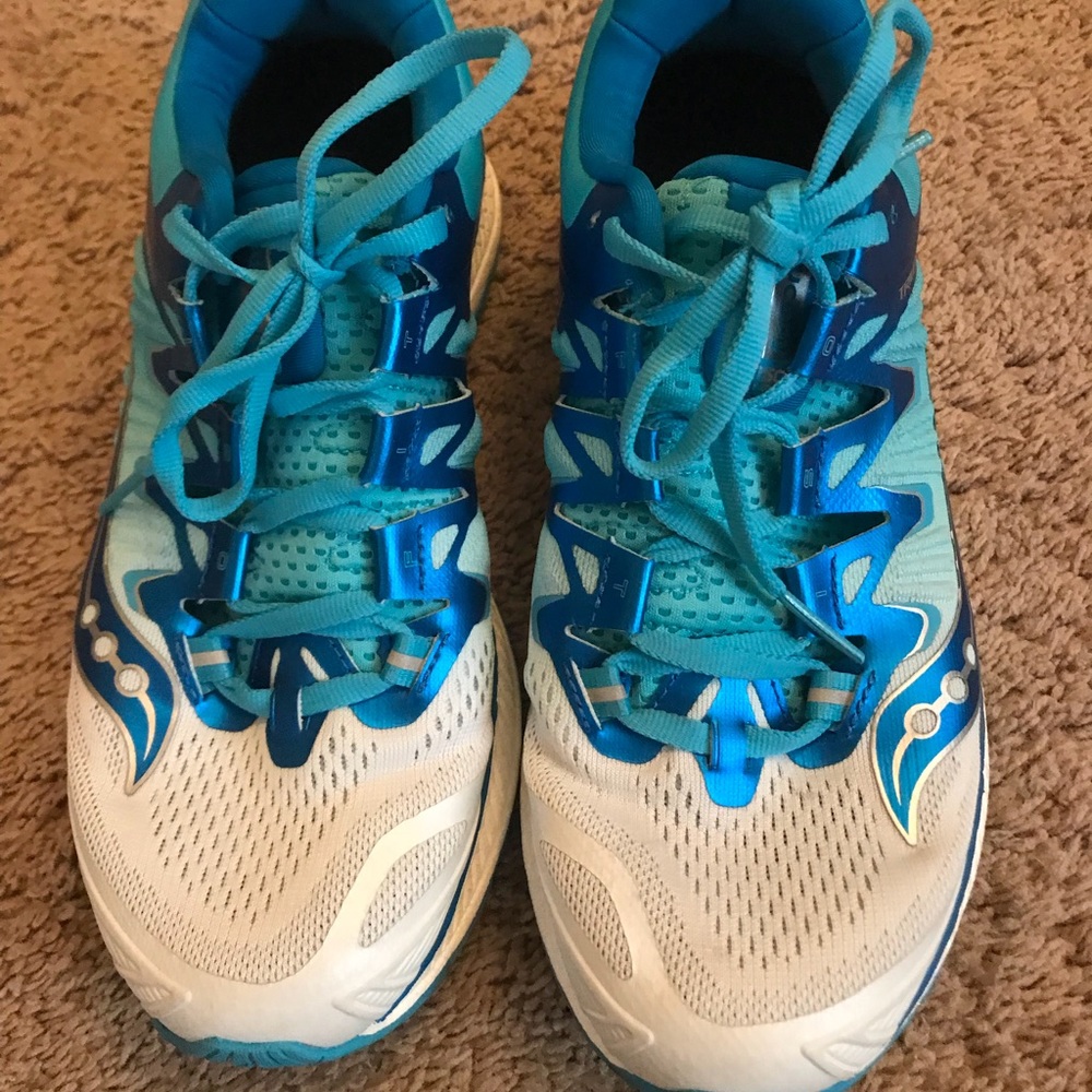 Saucony Triumph ISO fit women’s running shoes